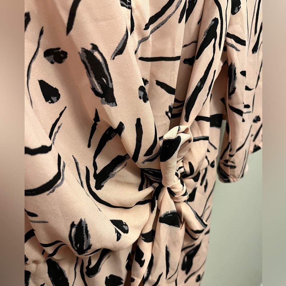 Lane Bryant Pink Abstract Faux Wrap Career… - Picture 4 of 8